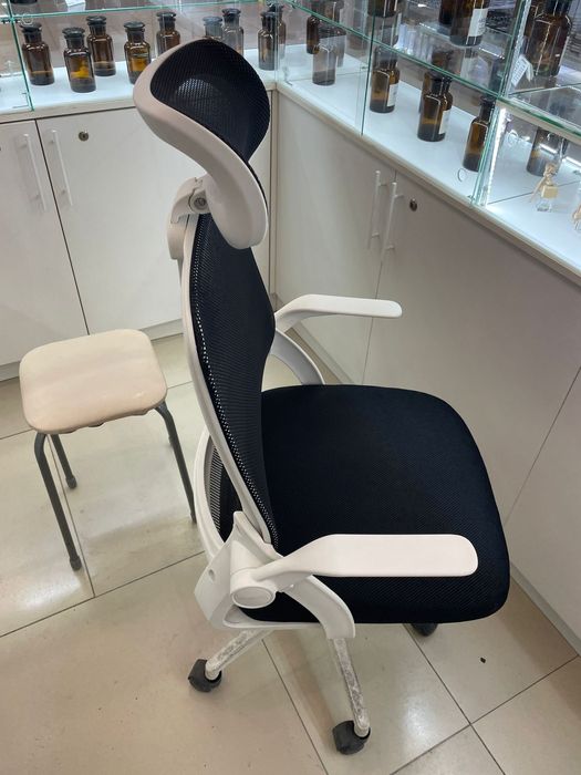 Кресло офисное в отличном состоянии