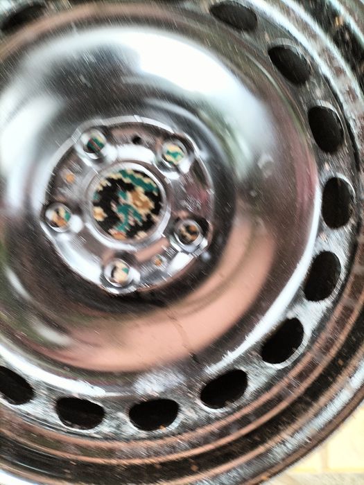 Vând 4 jante de tablă