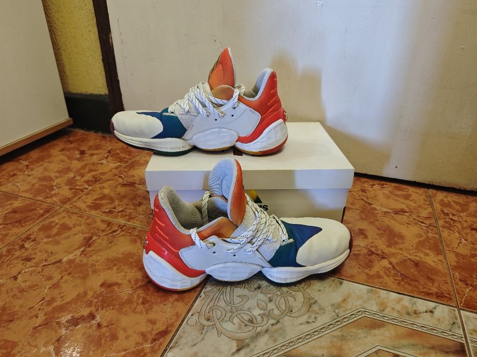 Обувки adidas harden 4