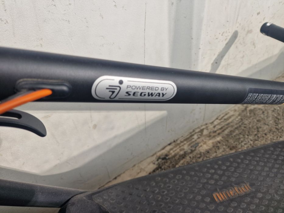 Електрипеска тротинетка  SEGWAY Ninebot KickScooter F2 Pro Като нова