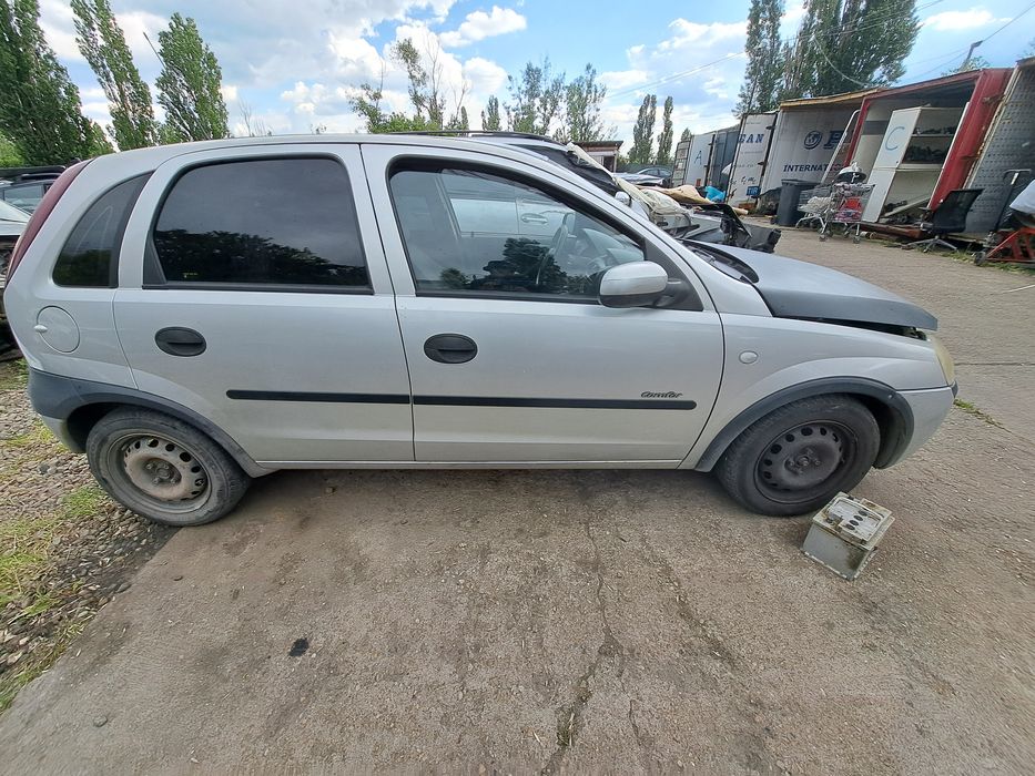 Dezmembrez OPEL CORSA C