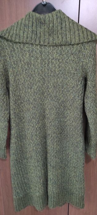 Дамска вълнена жилетка