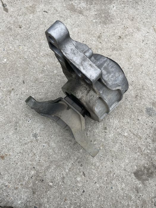 Suport motor / cutie / accesorii / antibalans Ford Mondeo MK5 kuga 2.0
