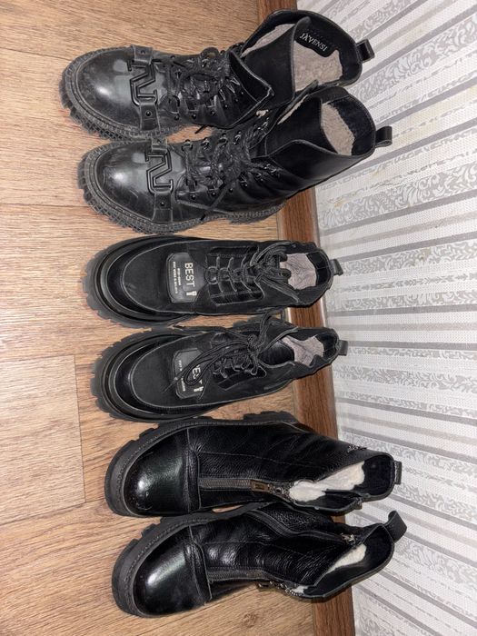 Продам 3 пары женских зимних ботинок