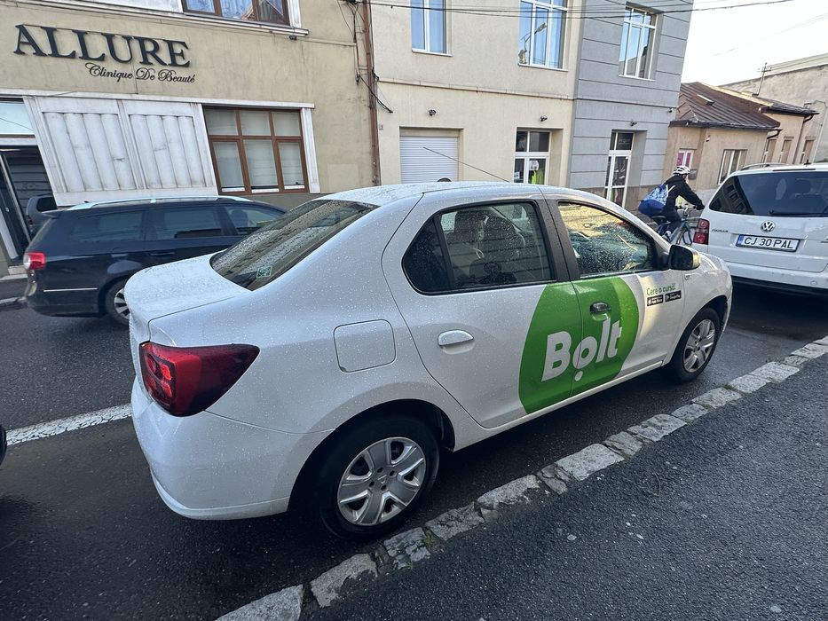 Mașini spre închiriere BOLT/UBER