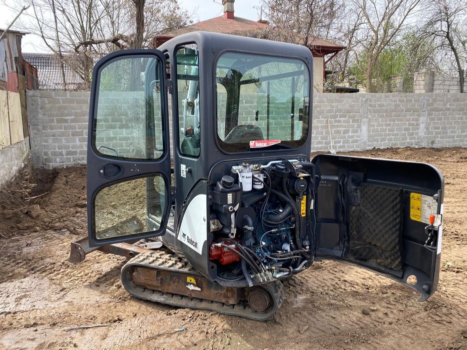 Miniexcavator BOBCAT E16