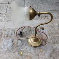 Стара настолна месингова лампа