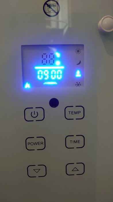 Конвекторен радиатор стъклен TESY CN205 EASLFR  2000W.