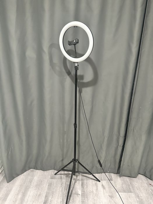 Кольцевая лампа