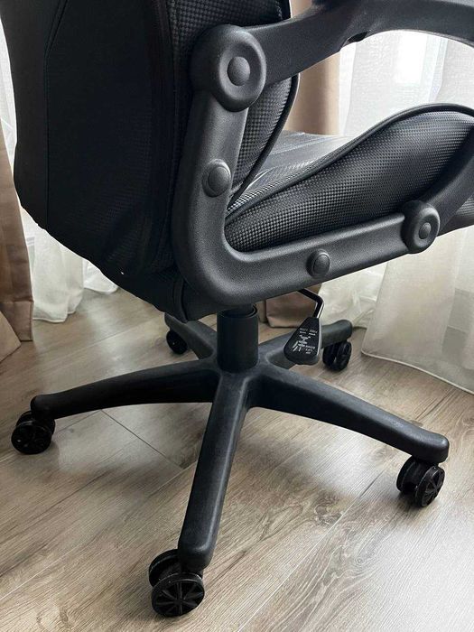 Стол ThunderX3 BC1 BOSS