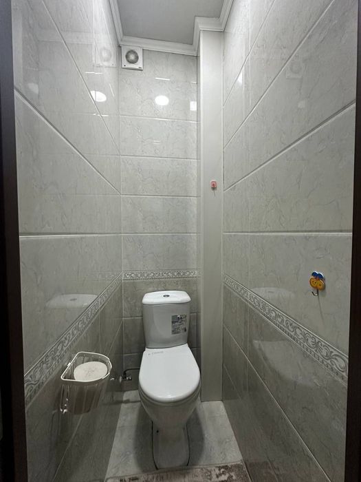 Квартира на Дружба Народов -Нархоз 2/8/9 общ пл 60м  чистый ремонт