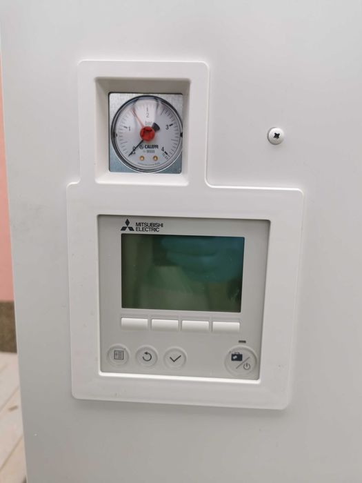 Термо помпа Mitsubishi + Mitsubishi 200 литра хидра танк за отопление