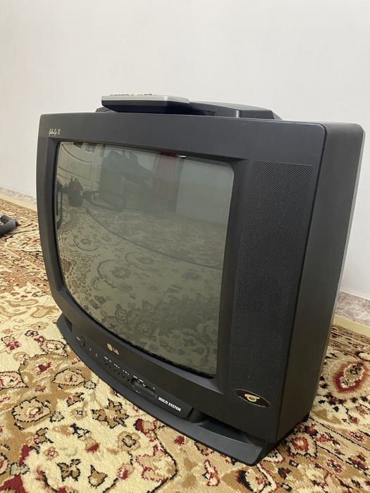 Продам телевизор LG