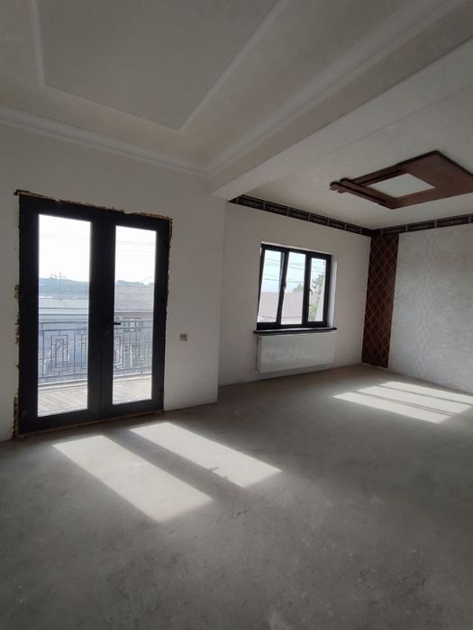 Кибрай продаётся новый дом 2,5-соток 7-комнат!