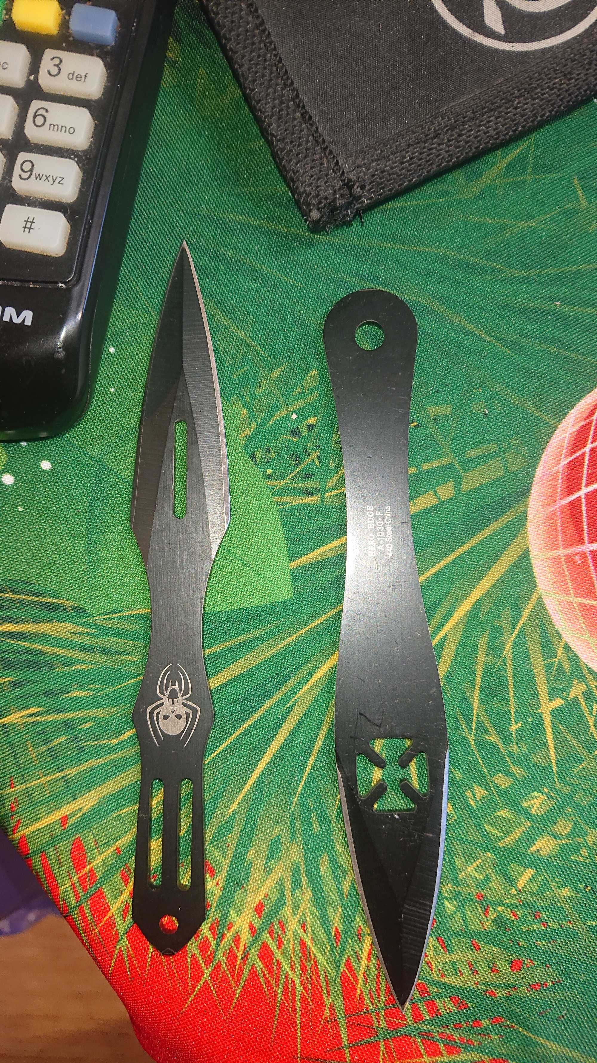 Ножове за хвърляне с калъфи