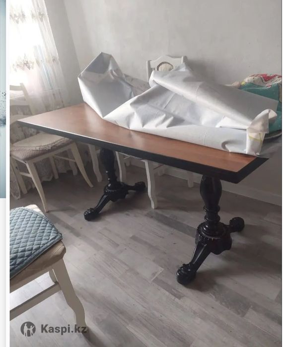 Обеденный стол, кухонный стол