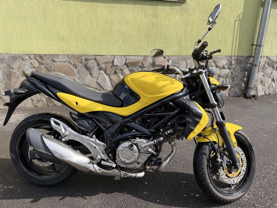 Suzuki SVF 650 Gladius ABS Import Germania