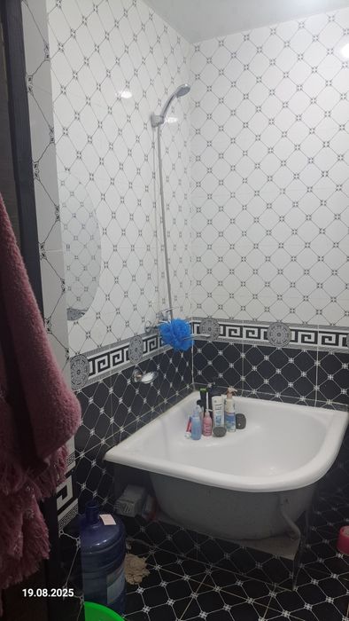 Зангиота бек баракада уй