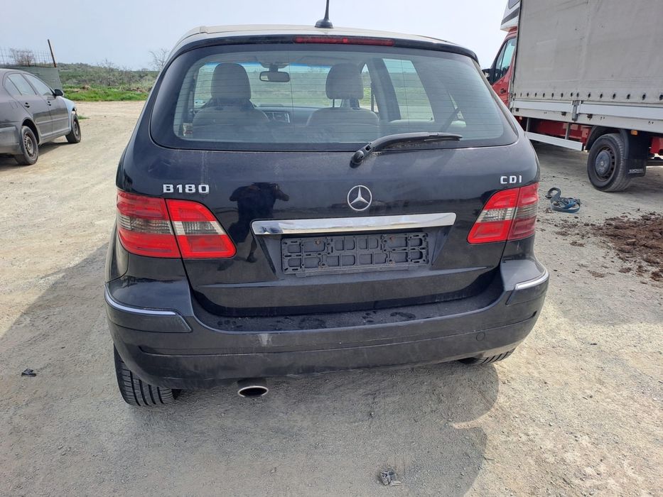 Dezmembrari Mercedes  B class