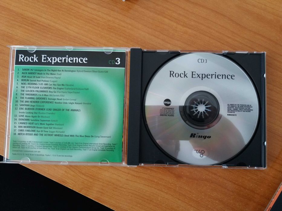 Vand o antologie cu 3 CD-uri rock "Rock Experience"