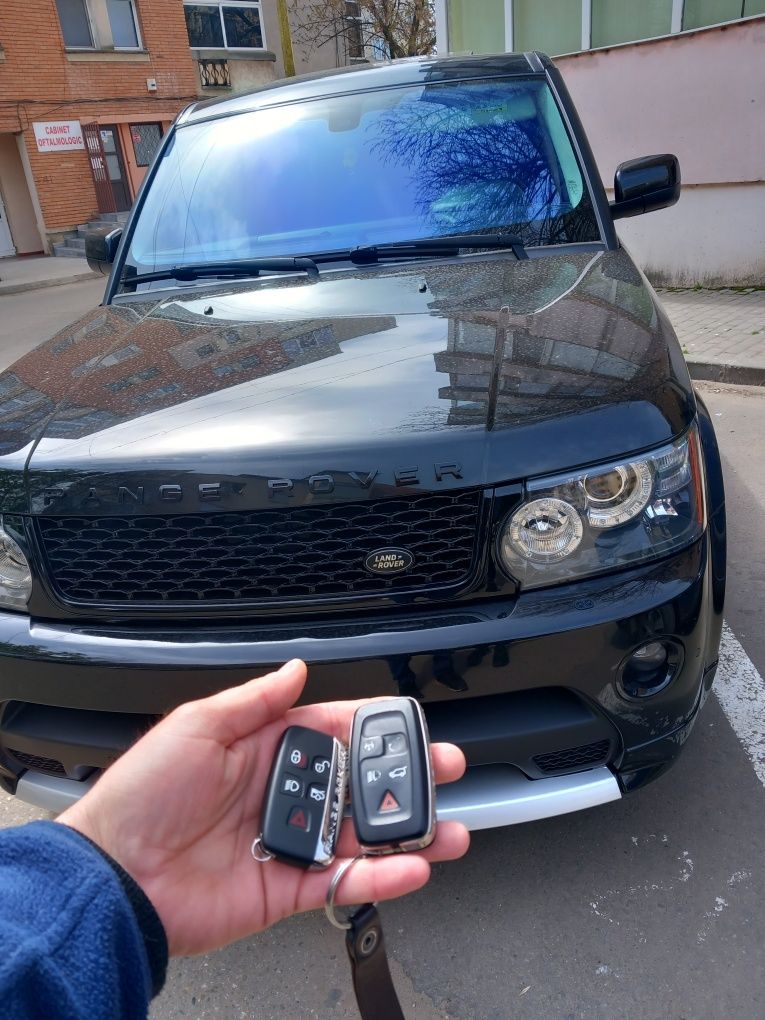 Copiere chei Deblocari auto fara daune Reparatii chei contacte auto