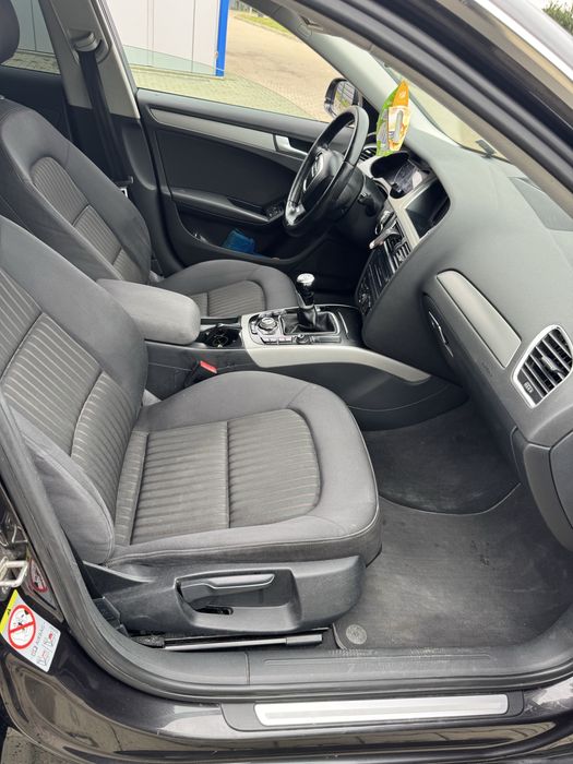 Audi A4 B8/2.0 tdi /Bi~xenon /Led /E 5