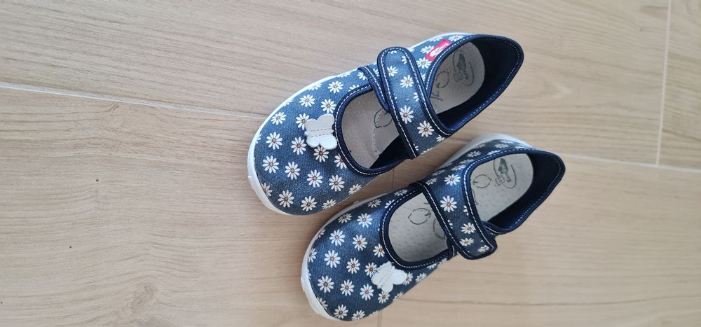 Запазени детски пантофи Renbut 31 номер