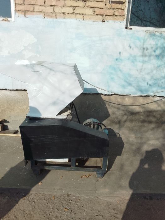 Drabilka sotiladi 1soatda 150 kilo maydaliydi