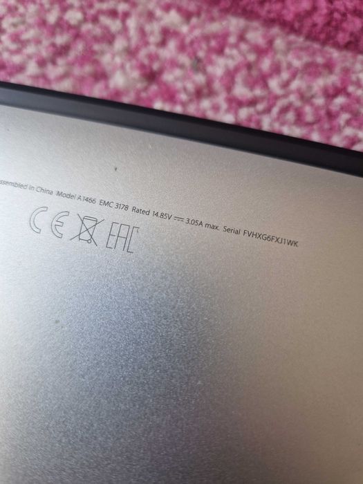 MacBook Air 13-inch - 2017 -