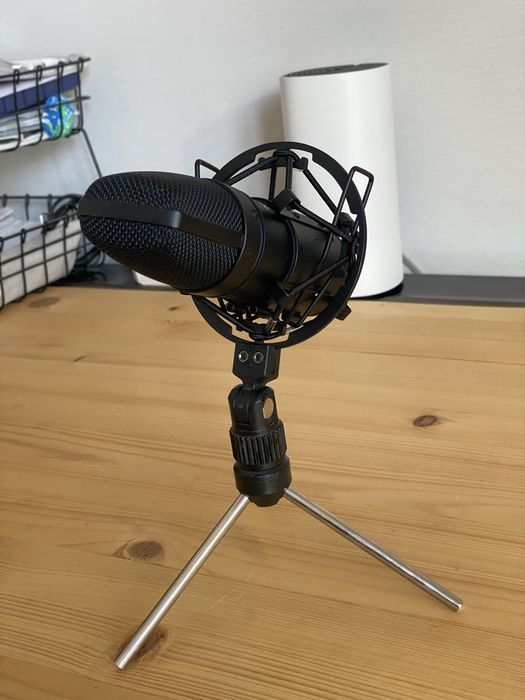 Конденсаторный микрофон M-audio nova black