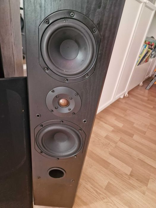 Boxe puternice tip coloana 100w 3 way speaker stare foarte buna