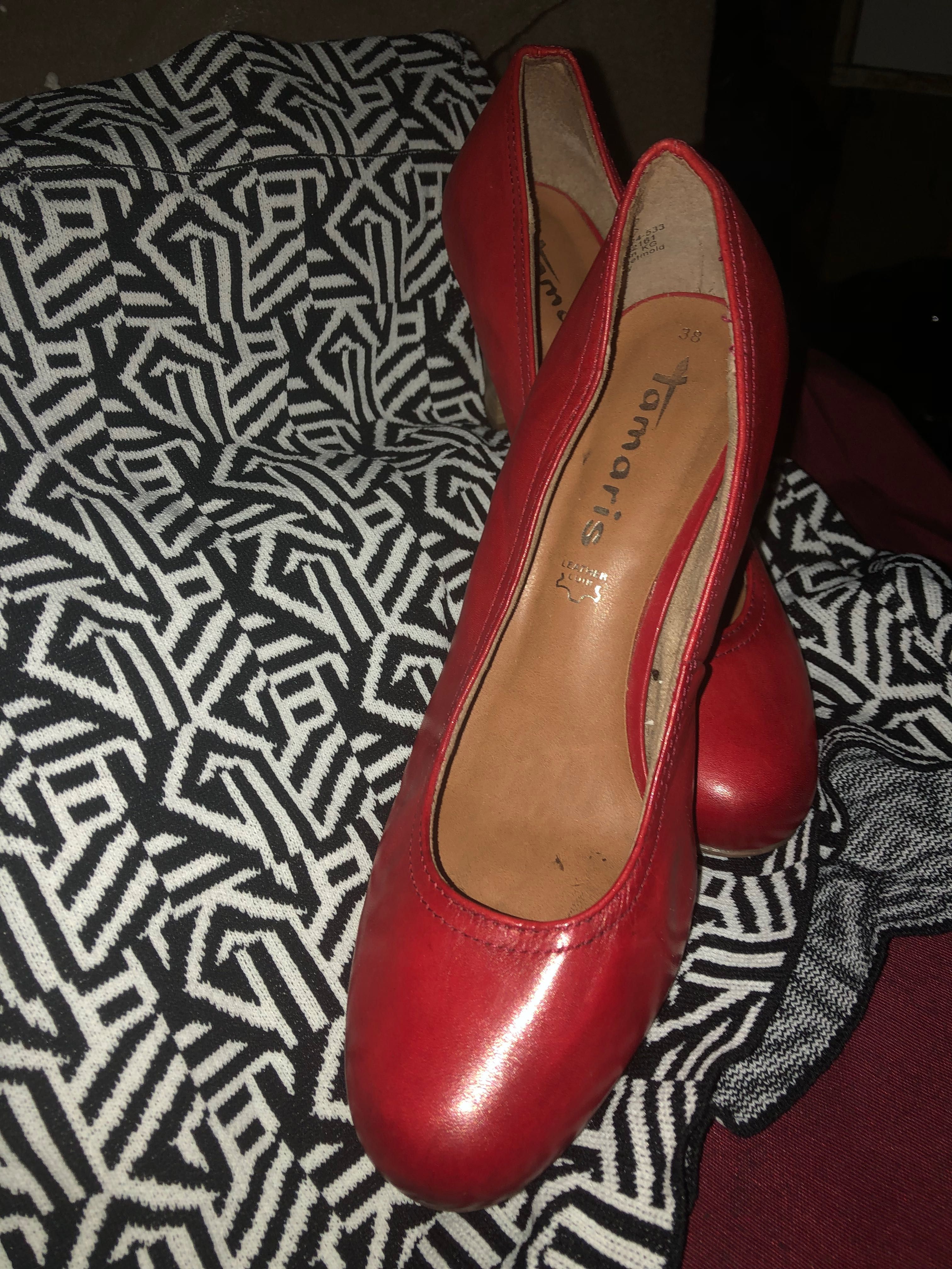 Pantofi cu toc din piele rosie Tamaris