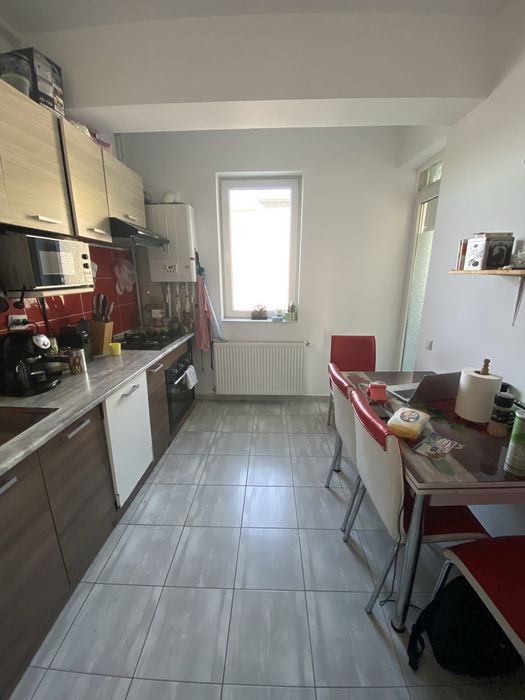 Vand apartament 2 camere