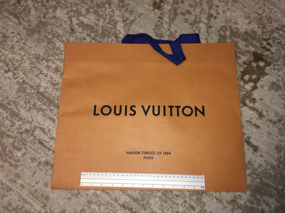 Pungi / cutii Louis Vuitton