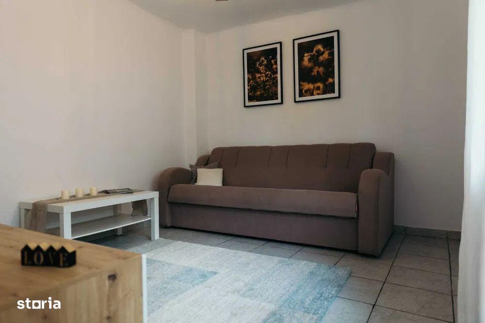 Casa la curte cu gradina, zona linistita