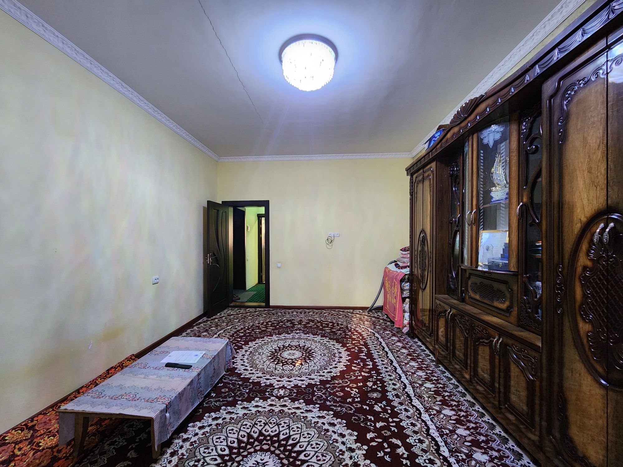 1-xonali sotiladi. Arzon narxda 25900$