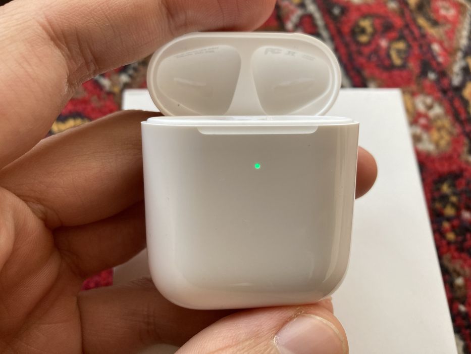 Аpple AirPods 2.2 case/футляр сотилади