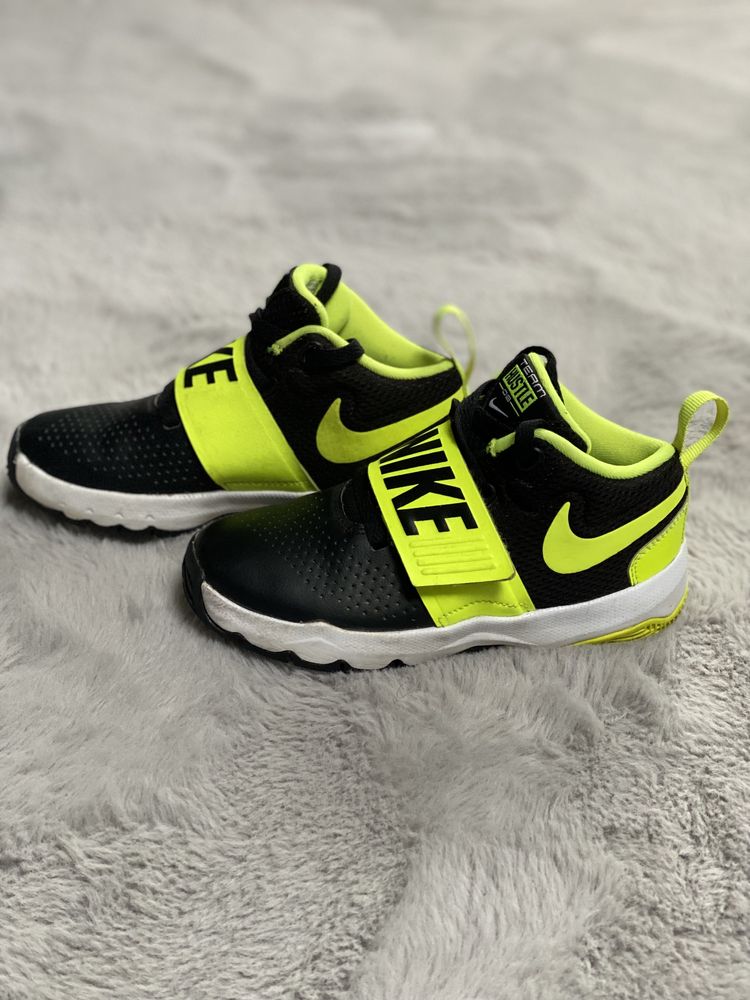 Adidasi Nike - marime 29.5
