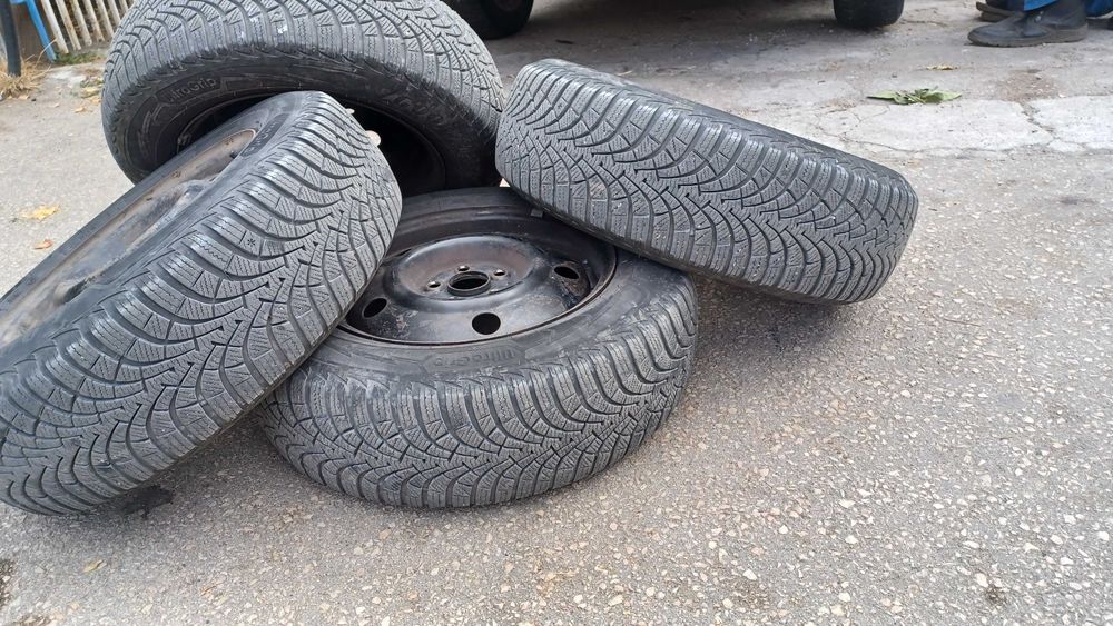 Зимни гуми + метални джанти
