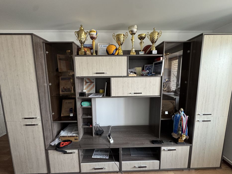 Продам стенку в идеальном состояние, самовывоз