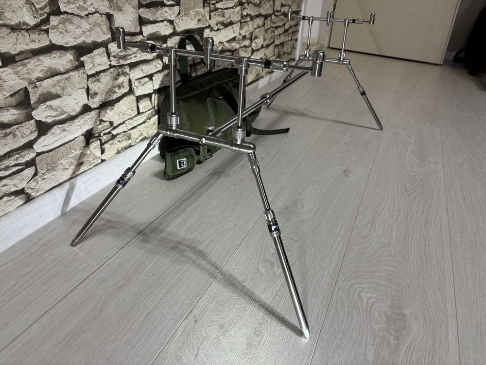 Solar P1 Worldwide Pod+3 rod buzz bars