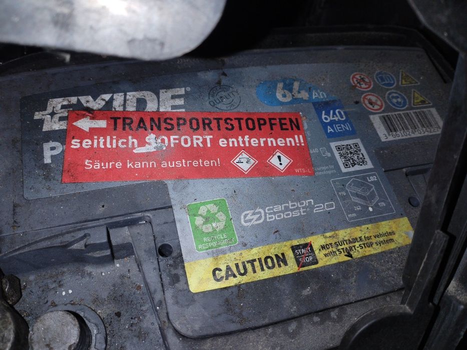 baterie acumulator auto 64ah cu 640 la pornire stare perfecta