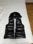 Moncler безрукавка