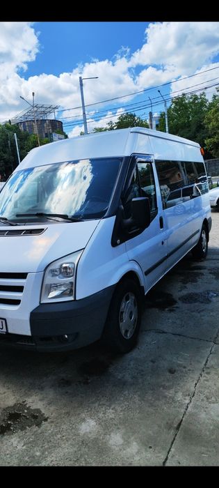 Vând Ford transit