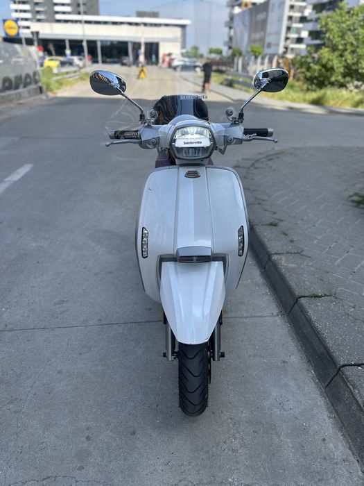 Lambretta V50 Special 2020