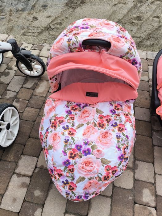 Vând Carucior bebelusi 3in1