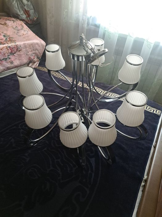 Люстра 8 рожковая