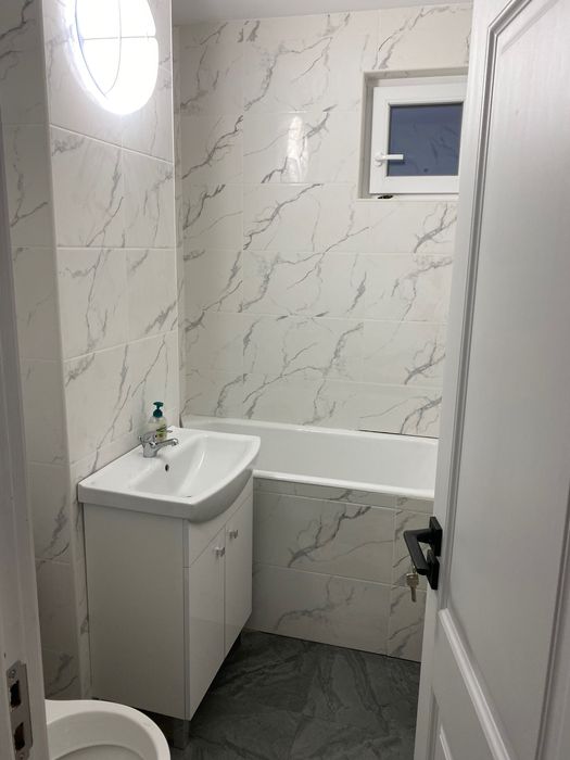 Vand apartament 3 camere  in Tecuci , strada Gh. Patrascu