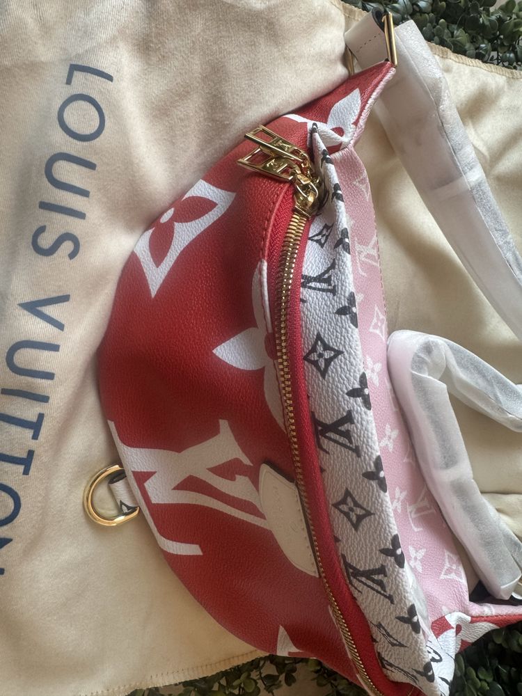 Чанта Bumbag в червено и розово