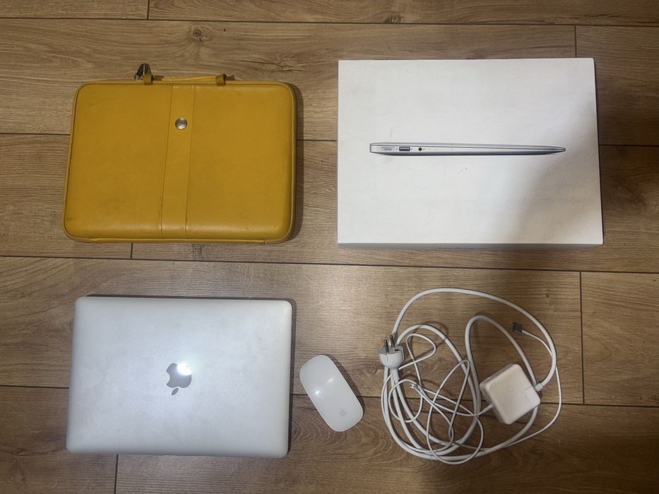 Macbook air 13, 2017 года. Magic mouse в комплекте